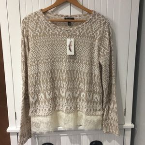 Jessica Simpson sweater